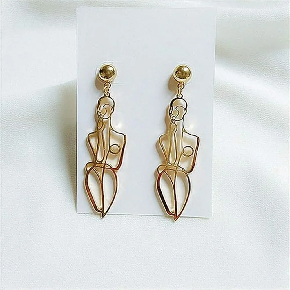 "Celebrate the female form"  earrings by Free People - Picture 4 of 6